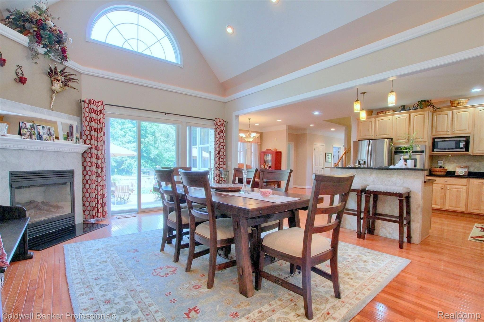 44100 Judd Road Belleville, MI 48111 - Photo 9 of 41 9-Dining Room.jpg