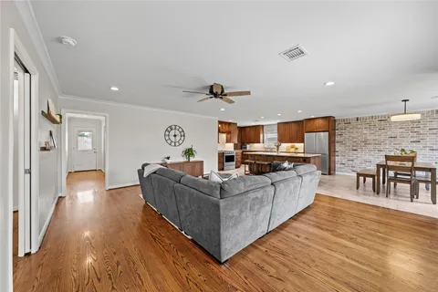$649,900 | 4509 Brookwoods Drive, Houston, TX 77092