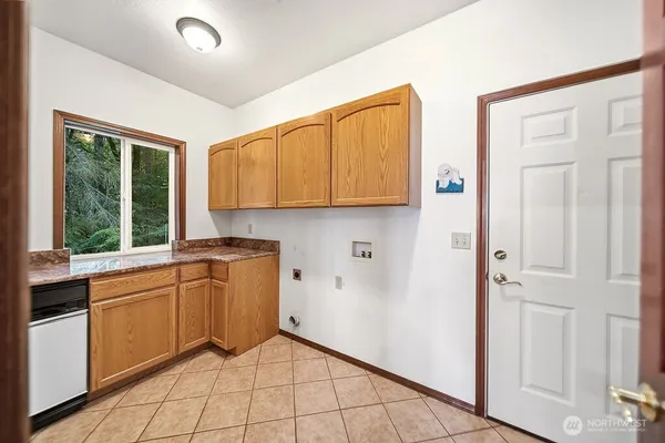 $1,200,000 | 141 East Winterwood Drive, Grapeview, WA 98546