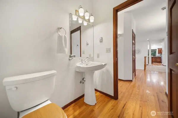 $1,200,000 | 141 East Winterwood Drive, Grapeview, WA 98546