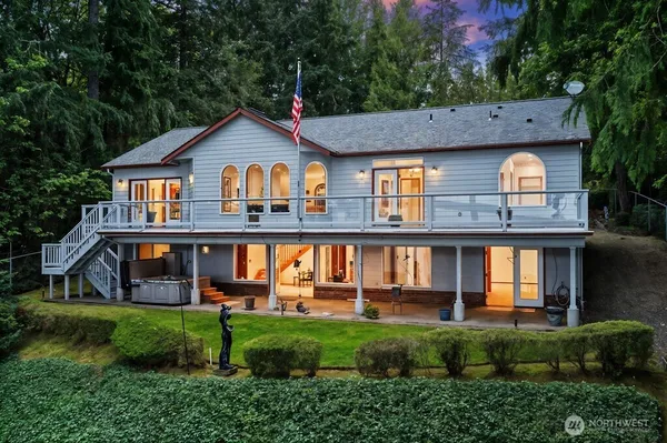 $1,200,000 | 141 East Winterwood Drive, Grapeview, WA 98546
