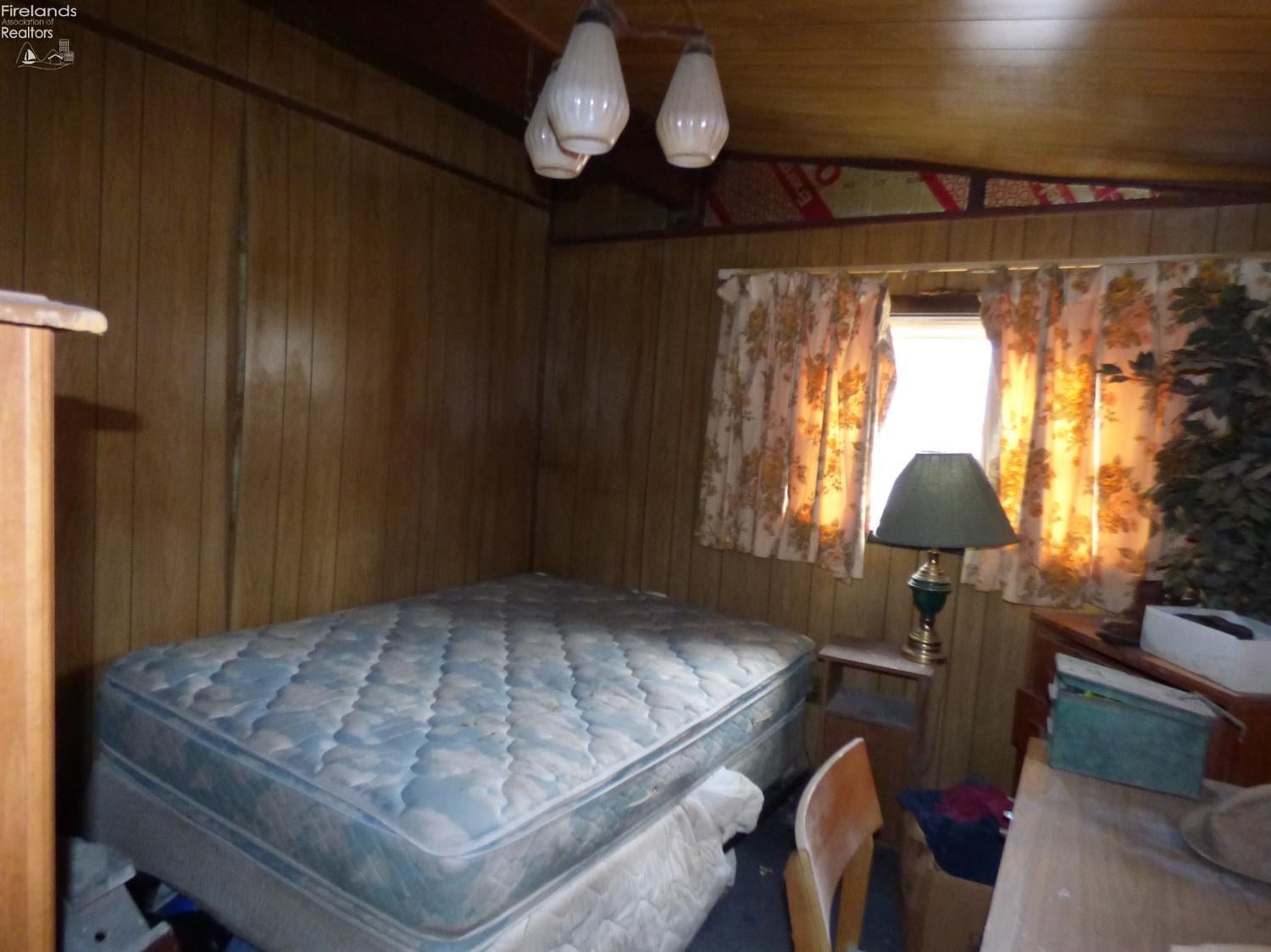 888 Evelyn Road Put In Bay, OH 43456 - Photo 5 of 9 Gallery Image 5