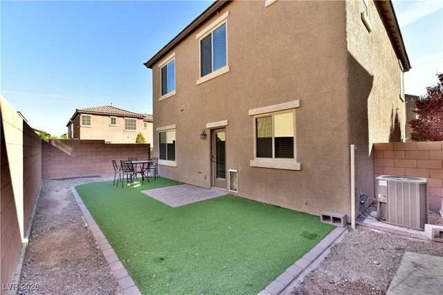 $2,195 | 745 Calamus Palm Place, Henderson, NV 89011