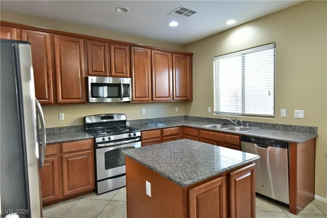 $2,195 | 745 Calamus Palm Place, Henderson, NV 89011