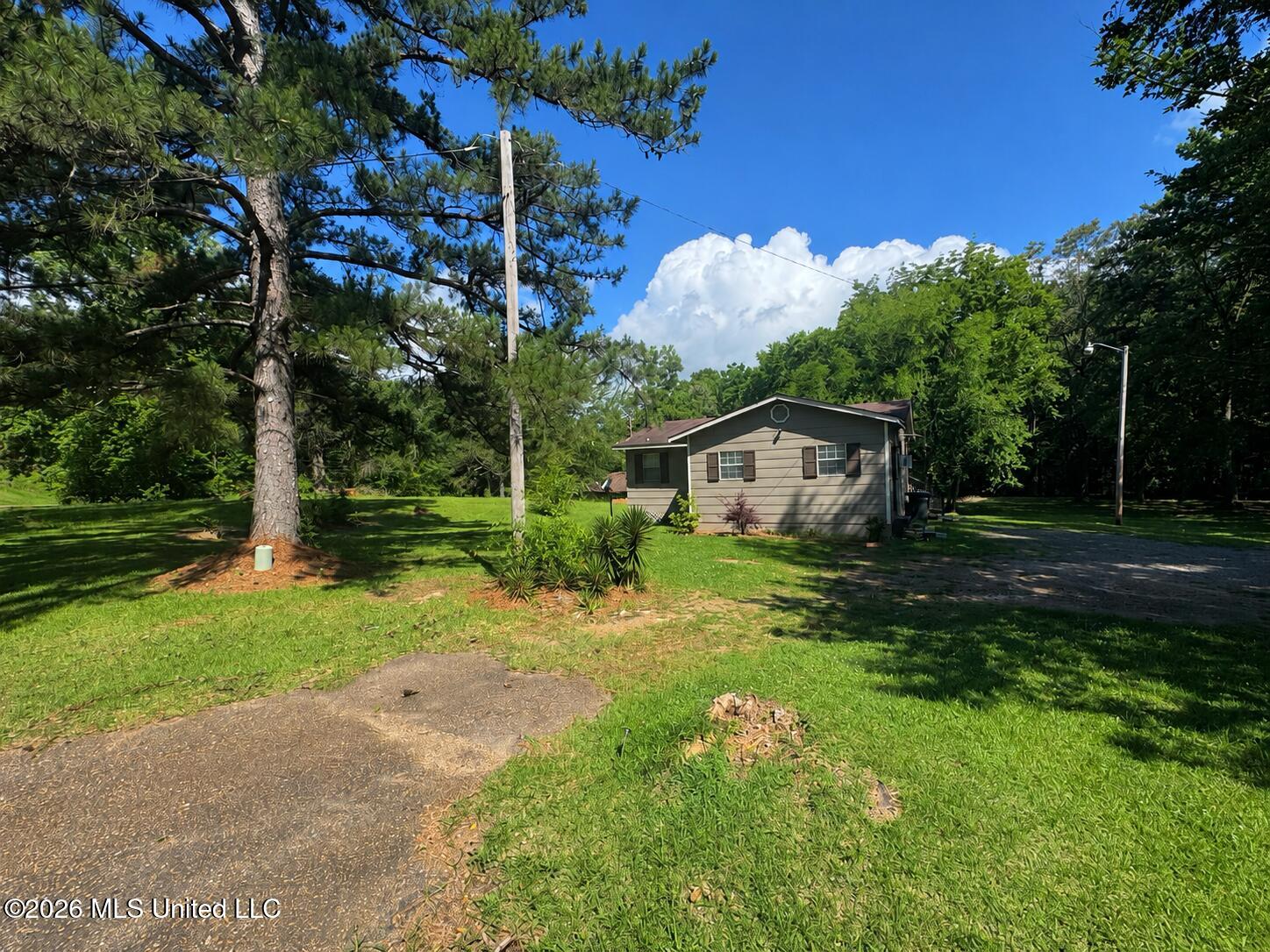1484 Clinton Raymond Road Clinton, MS 39056 - Photo 2 of 2 BEE947D0-9A53-494C-9F1B-71A6818BC13E