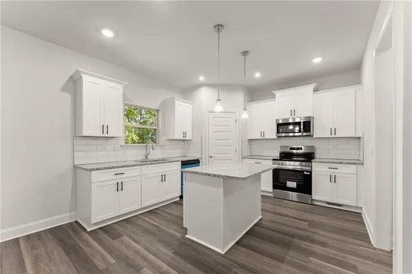 $419,900 | 490 Magnolia Grove Place, Cornelia, GA 30531