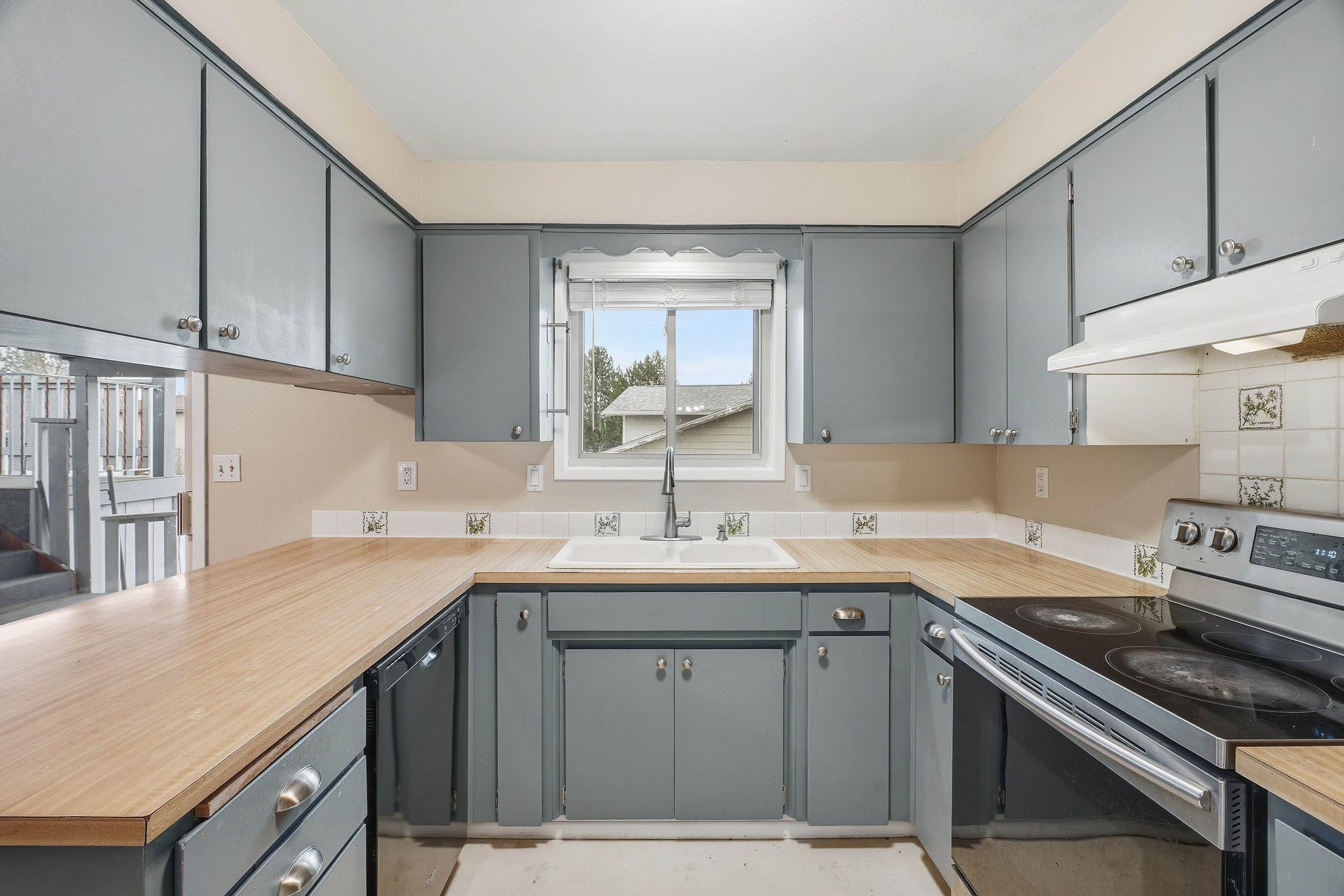 535 East Wilding Avenue Spokane, WA 99208 - Photo 10 of 41