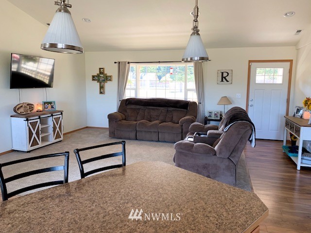 18438 Nutmeg Street Southwest Rochester, WA 98579 - Photo 10 of 20