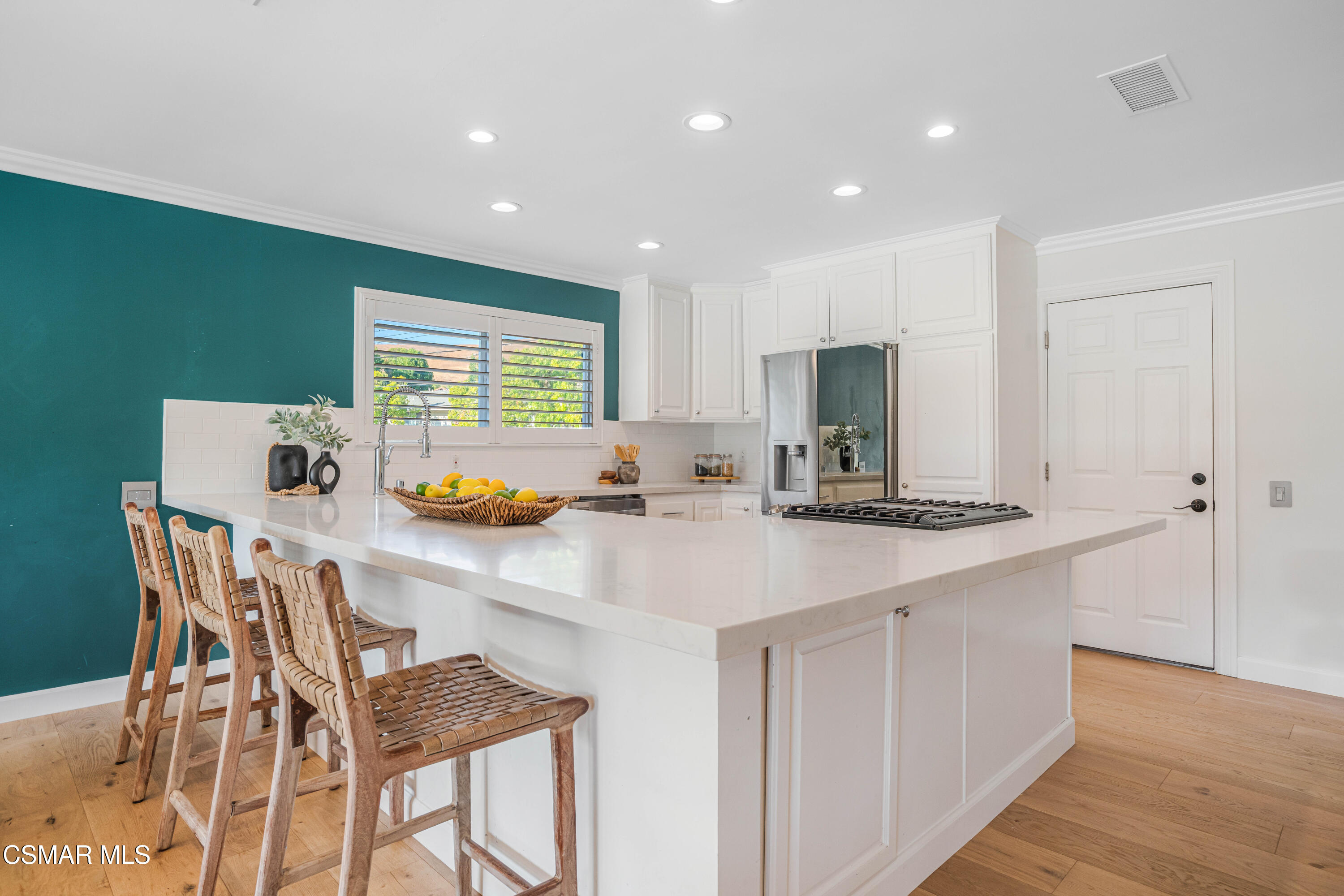 5839 Parkmor Road Calabasas, CA 91302 - Photo 12 of 42 5839 Parkmor Road, Calabasas