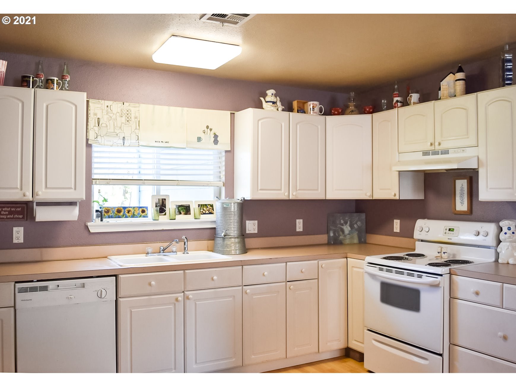 26393 Perkins Road Veneta, OR 97487 - Photo 11 of 31 Gallery Image 11