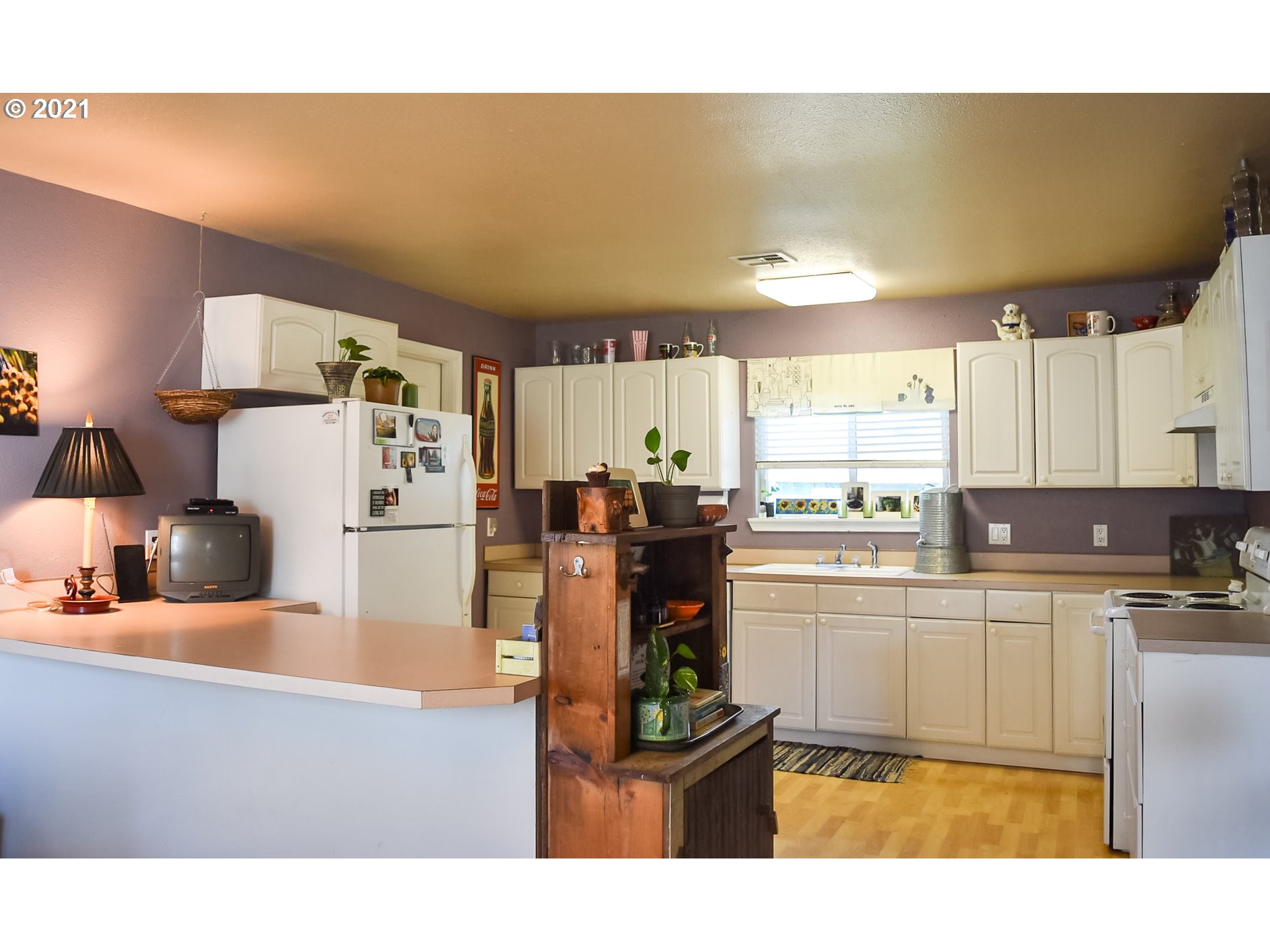 26393 Perkins Road Veneta, OR 97487 - Photo 12 of 31 Gallery Image 12
