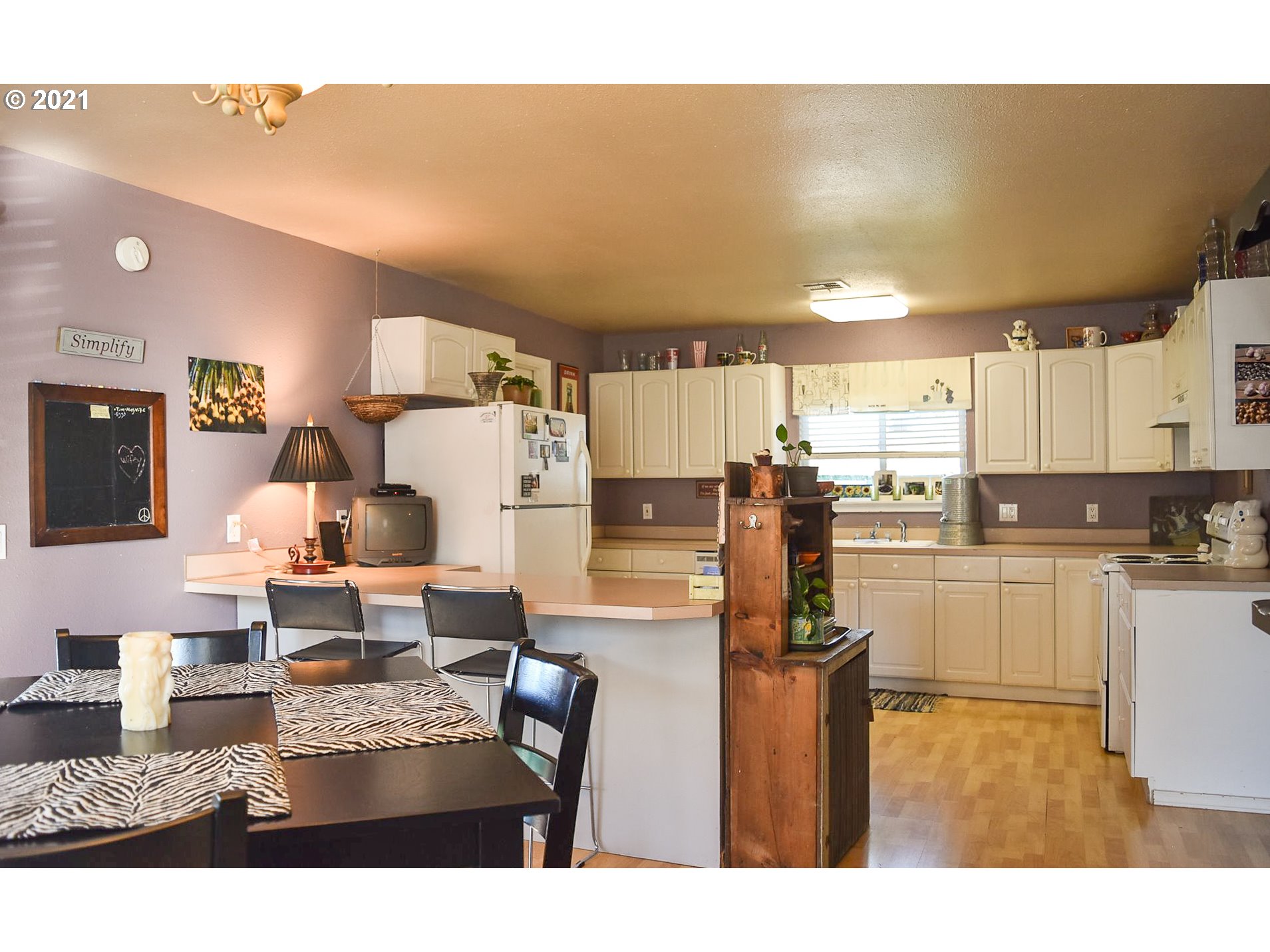 26393 Perkins Road Veneta, OR 97487 - Photo 10 of 31 Gallery Image 10