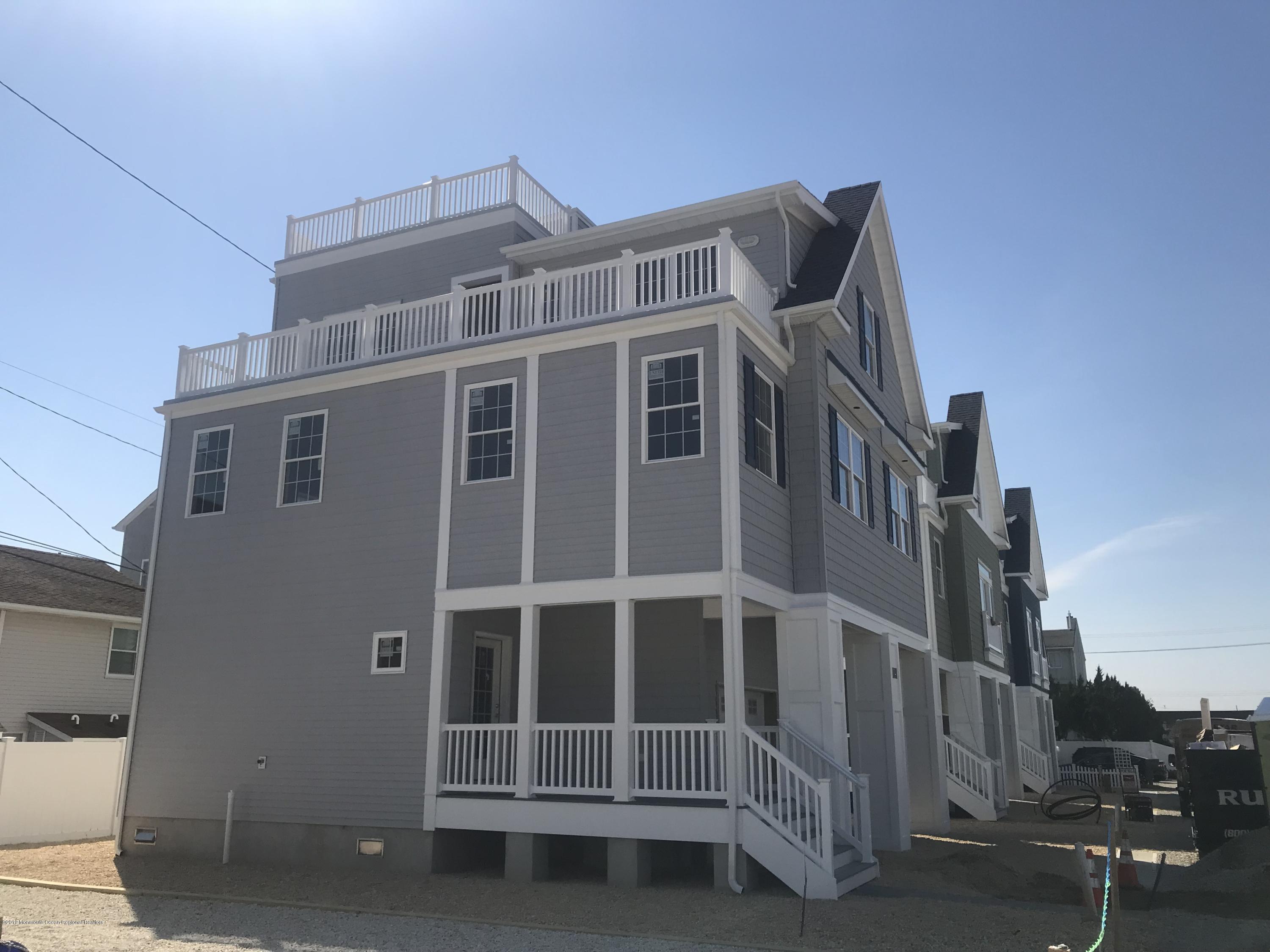 Front/East side