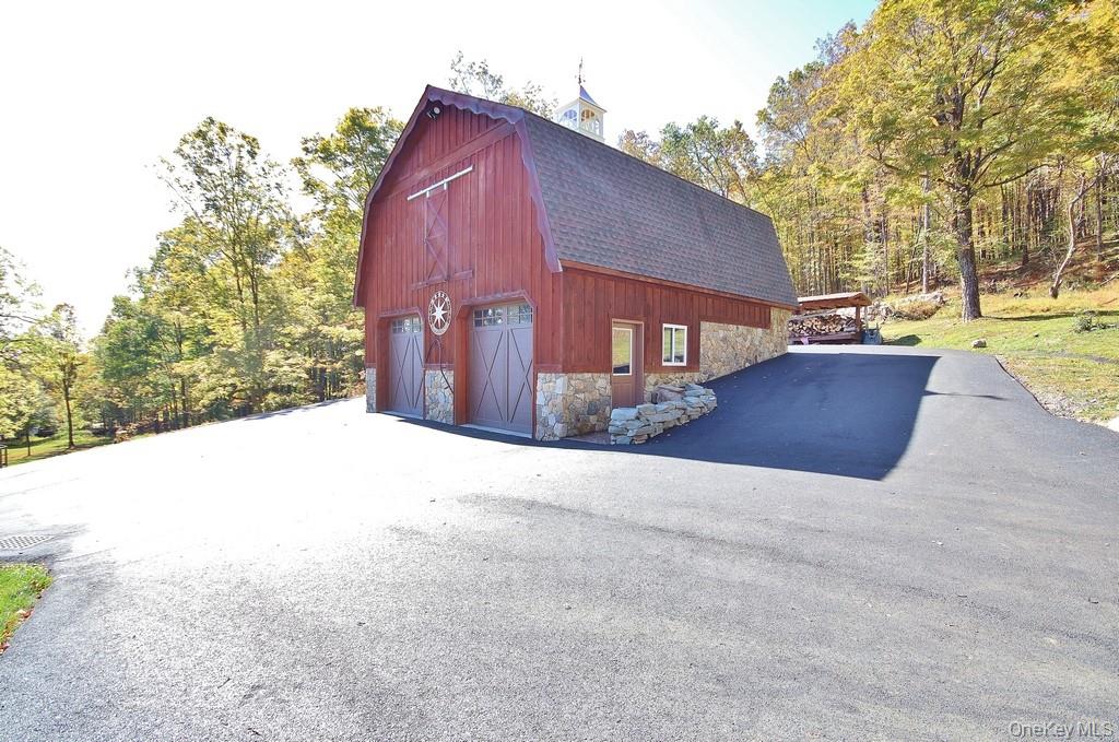 575 Roosa Gap Road Bloomingburg, NY 12721 - Photo 8 of 50 a view of a house with a yard