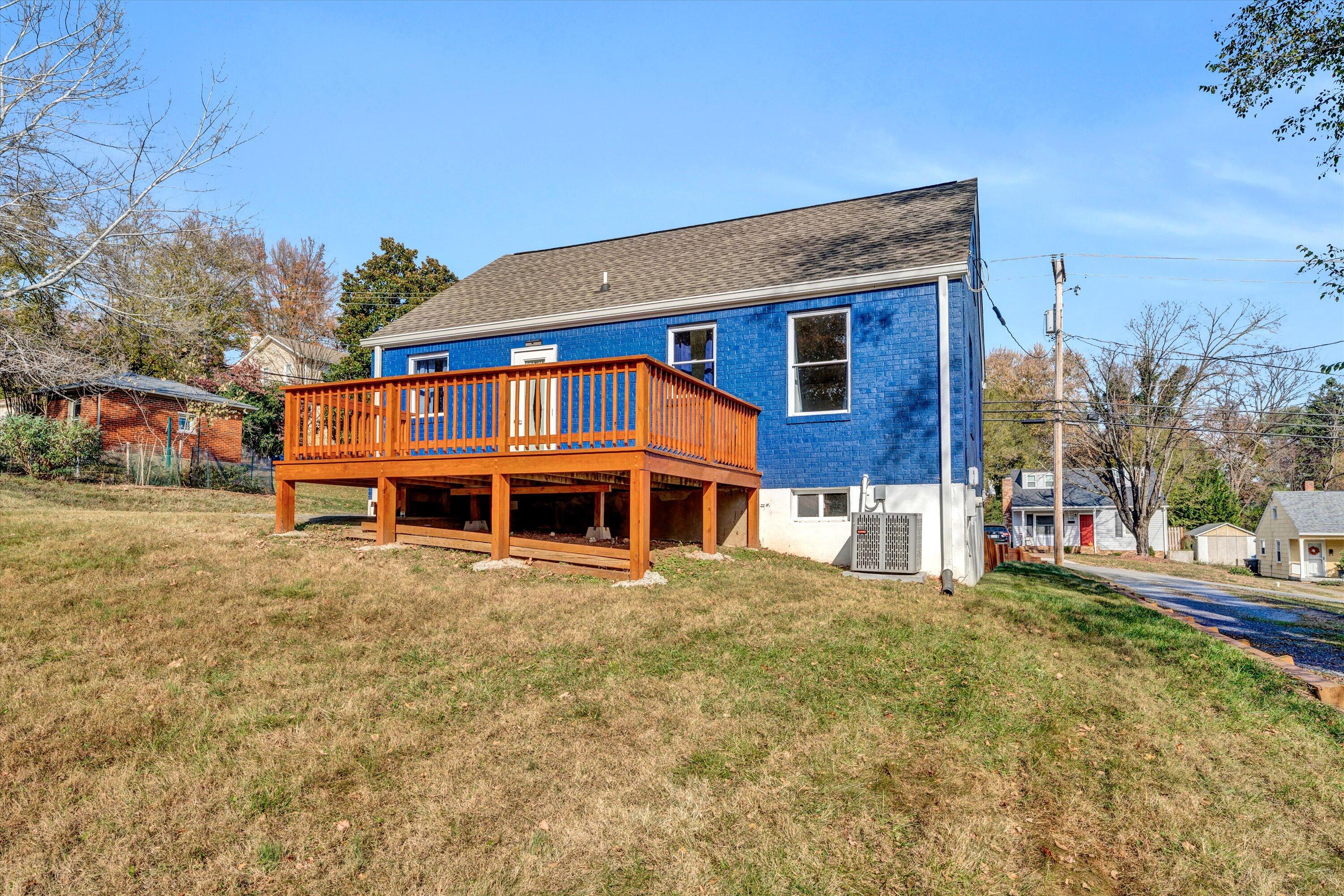 2519 Spring Road Southwest Roanoke, VA 24015 - Photo 24 of 29 24-110620230052