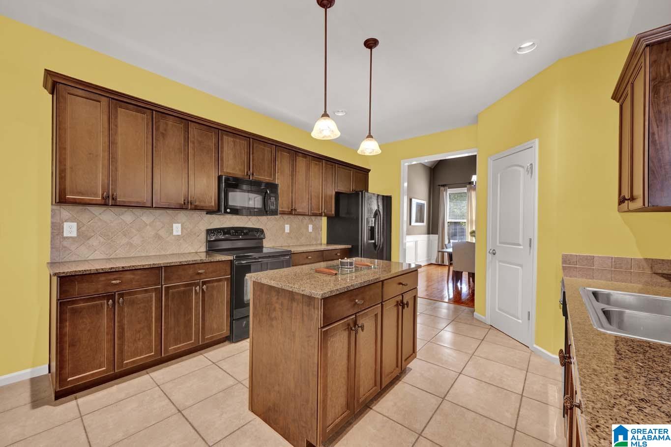2075 Chalybe Way Bessemer, AL 35022 - Photo 11 of 40
