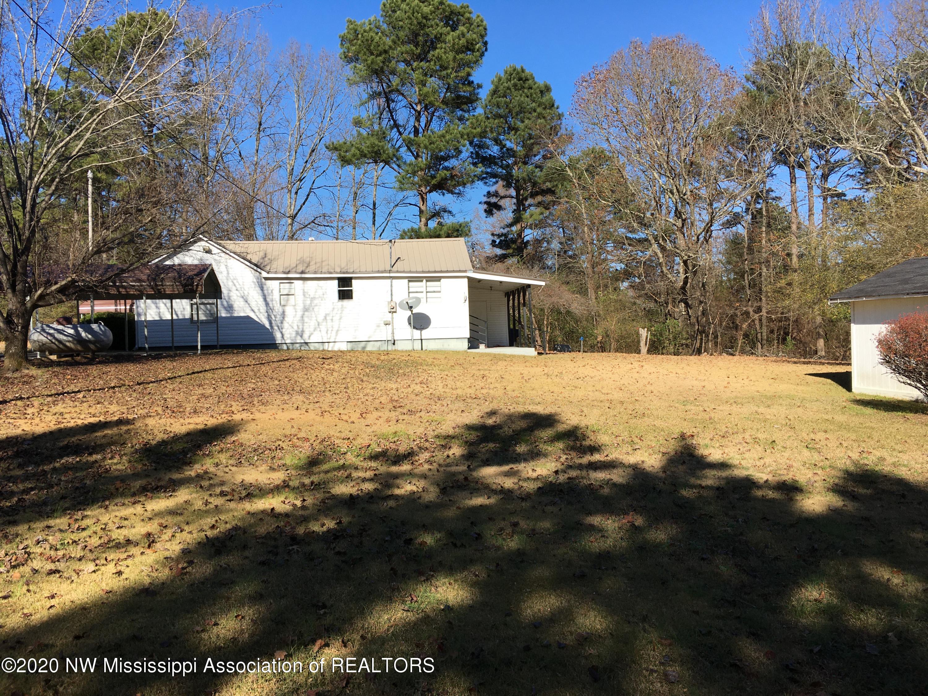 92 Early Grove Road Lamar, MS 38642 - Photo 5 of 12 side of house