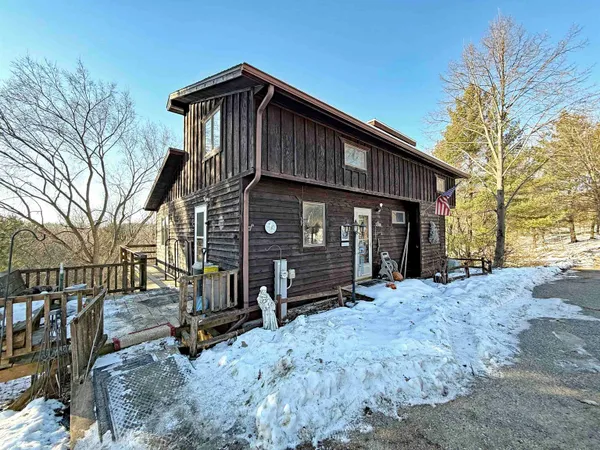 $325,000 | N4854 Eagle Nest, Elroy, WI 53929