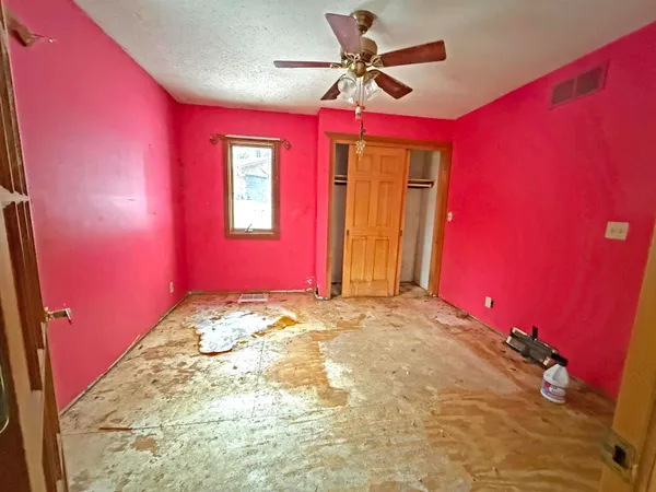 $325,000 | N4854 Eagle Nest, Elroy, WI 53929