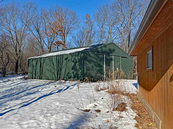 $320,000 | N4854 Eagle Nest, Elroy, WI 53929