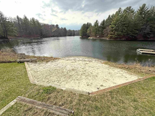 $325,000 | N4854 Eagle Nest, Elroy, WI 53929