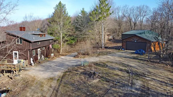 $320,000 | N4854 Eagle Nest, Elroy, WI 53929