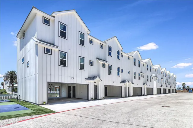 $914,900 | 603 East Avenue G, Unit 203, Port Aransas, TX 78373