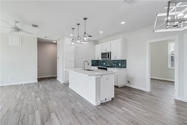 $914,900 | 603 East Avenue G, Unit 203, Port Aransas, TX 78373