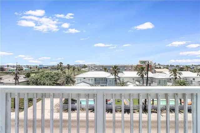 $914,900 | 603 East Avenue G, Unit 203, Port Aransas, TX 78373