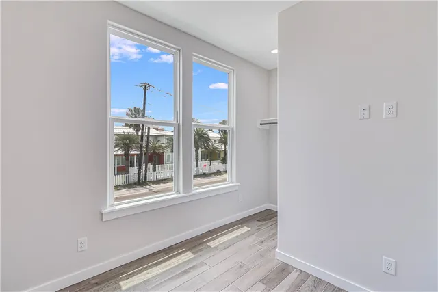 $914,900 | 603 East Avenue G, Unit 203, Port Aransas, TX 78373