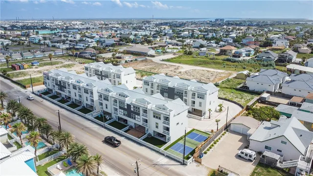 $914,900 | 603 East Avenue G, Unit 203, Port Aransas, TX 78373