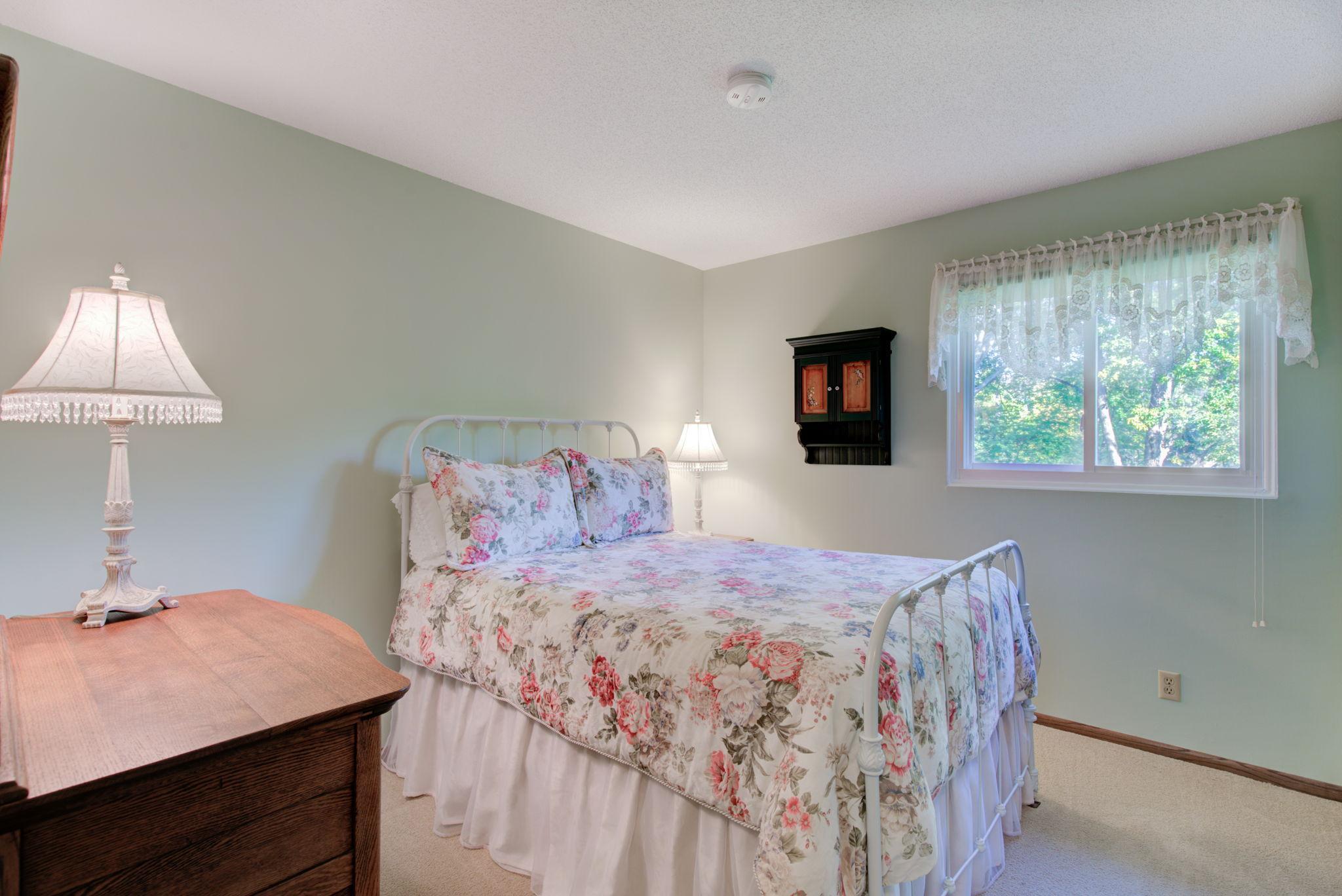 1025 Oak Ridge Point Northeast Blaine, MN 55434 - Photo 8 of 22 Gallery Image 8