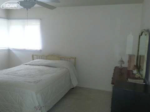 1531 Flushing Road Flushing, MI 48433 - Photo 6 of 15 20431658-5.JPG