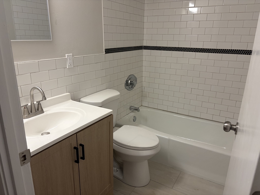 220 Swanson Road, Unit 604 Boxborough, MA 01719 - Photo 6 of 10