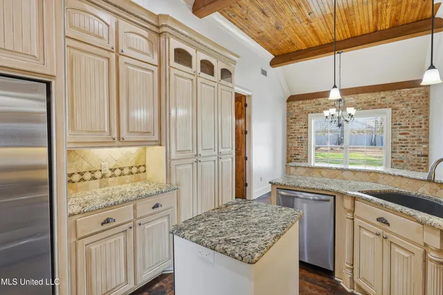 $525,000 | 143 Huntington View, Brandon, MS 39047