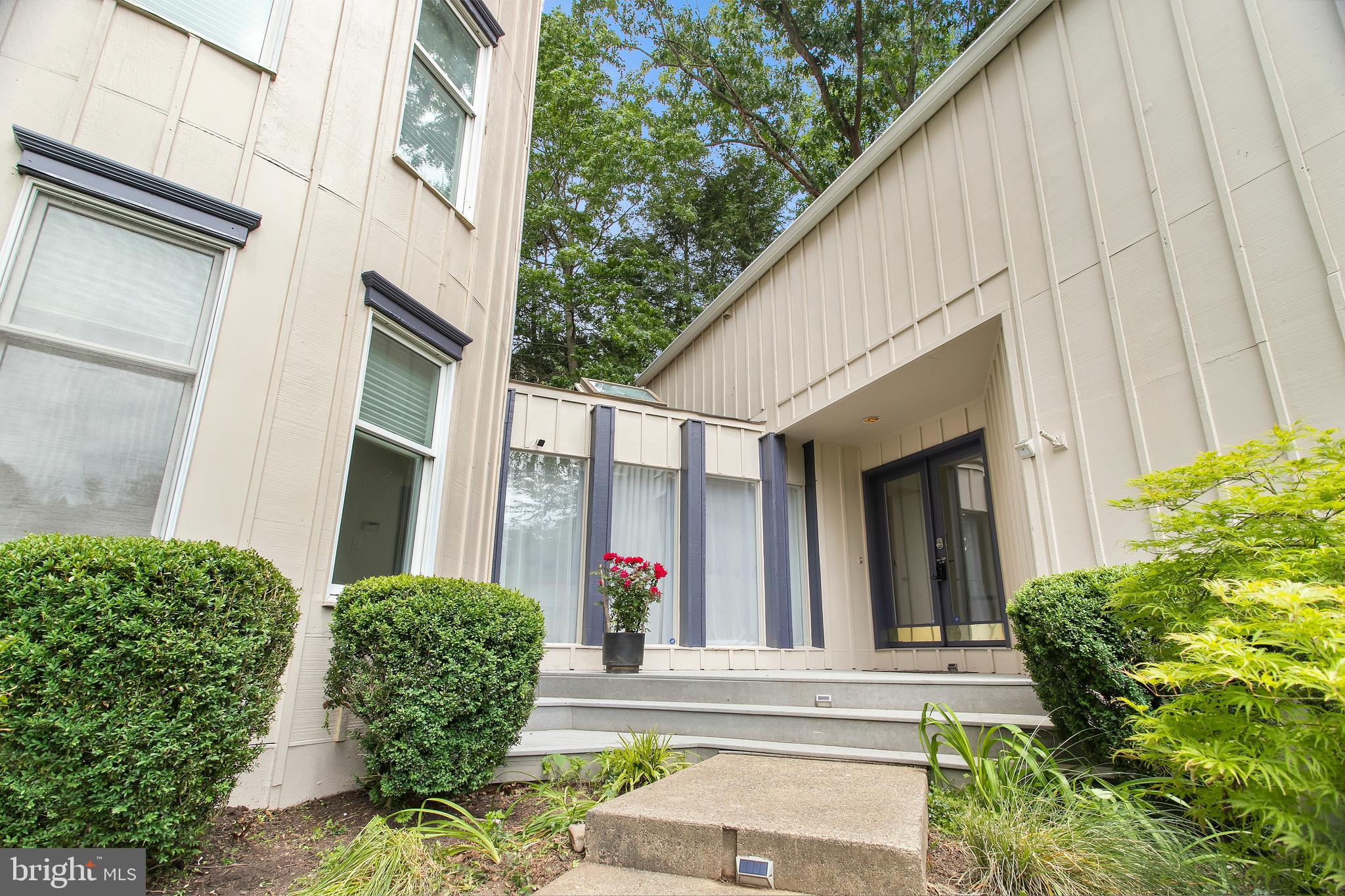 1451 Beulah Road Vienna, VA 22182 - Photo 15 of 62 Gallery Image 15