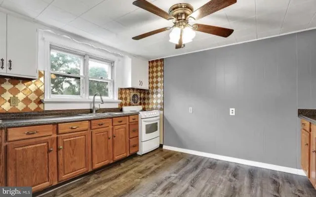 $1,950 | 924 South Bellevue Avenue, Langhorne, PA 19047