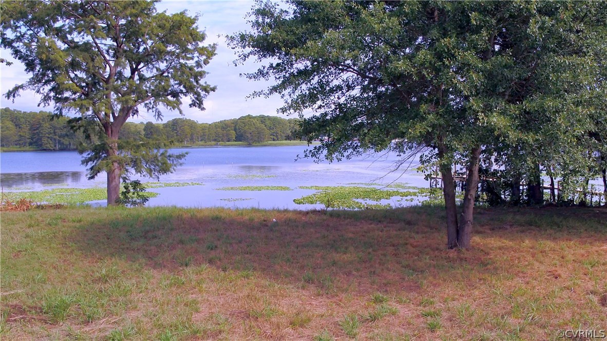 730 West Riverside Drive Lanexa, VA 23089 - Photo 1 of 8 Gallery Image 1