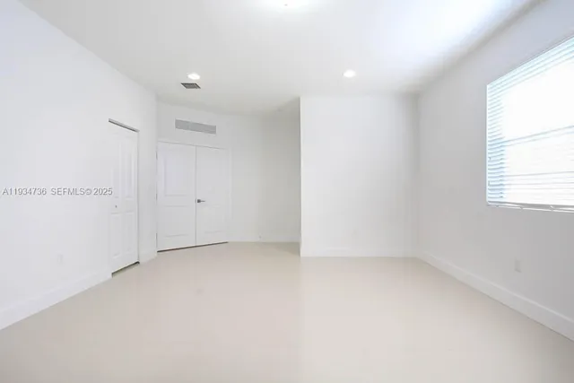 $4,500 | 15670 Southwest 11th Terrace, Miami, FL 33194