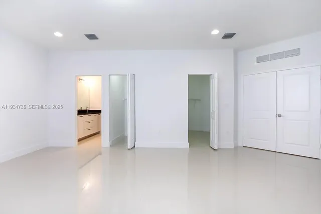 $4,500 | 15670 Southwest 11th Terrace, Miami, FL 33194