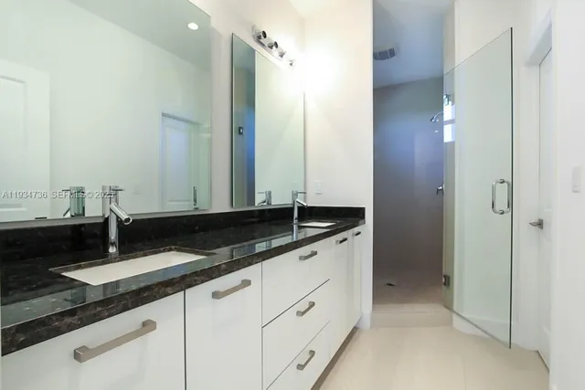 $4,500 | 15670 Southwest 11th Terrace, Miami, FL 33194