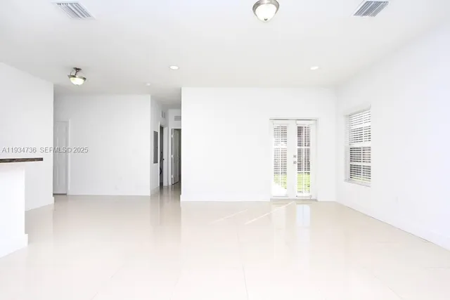 $4,500 | 15670 Southwest 11th Terrace, Miami, FL 33194