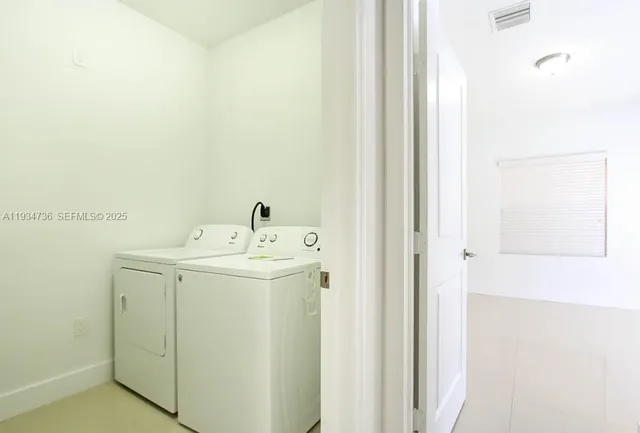 $4,500 | 15670 Southwest 11th Terrace, Miami, FL 33194