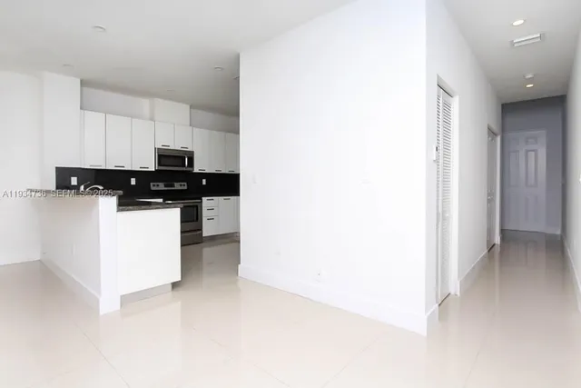 $4,500 | 15670 Southwest 11th Terrace, Miami, FL 33194