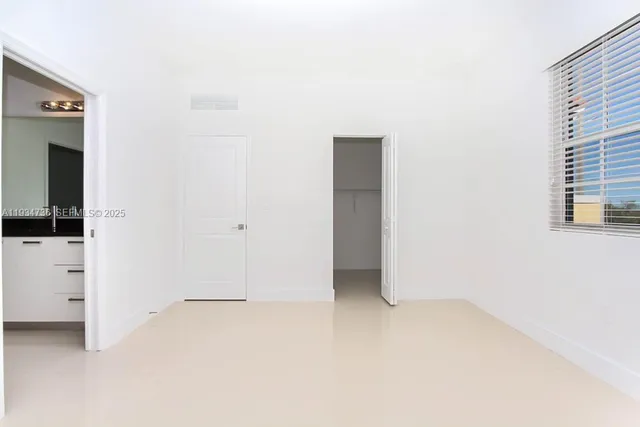 $4,500 | 15670 Southwest 11th Terrace, Miami, FL 33194