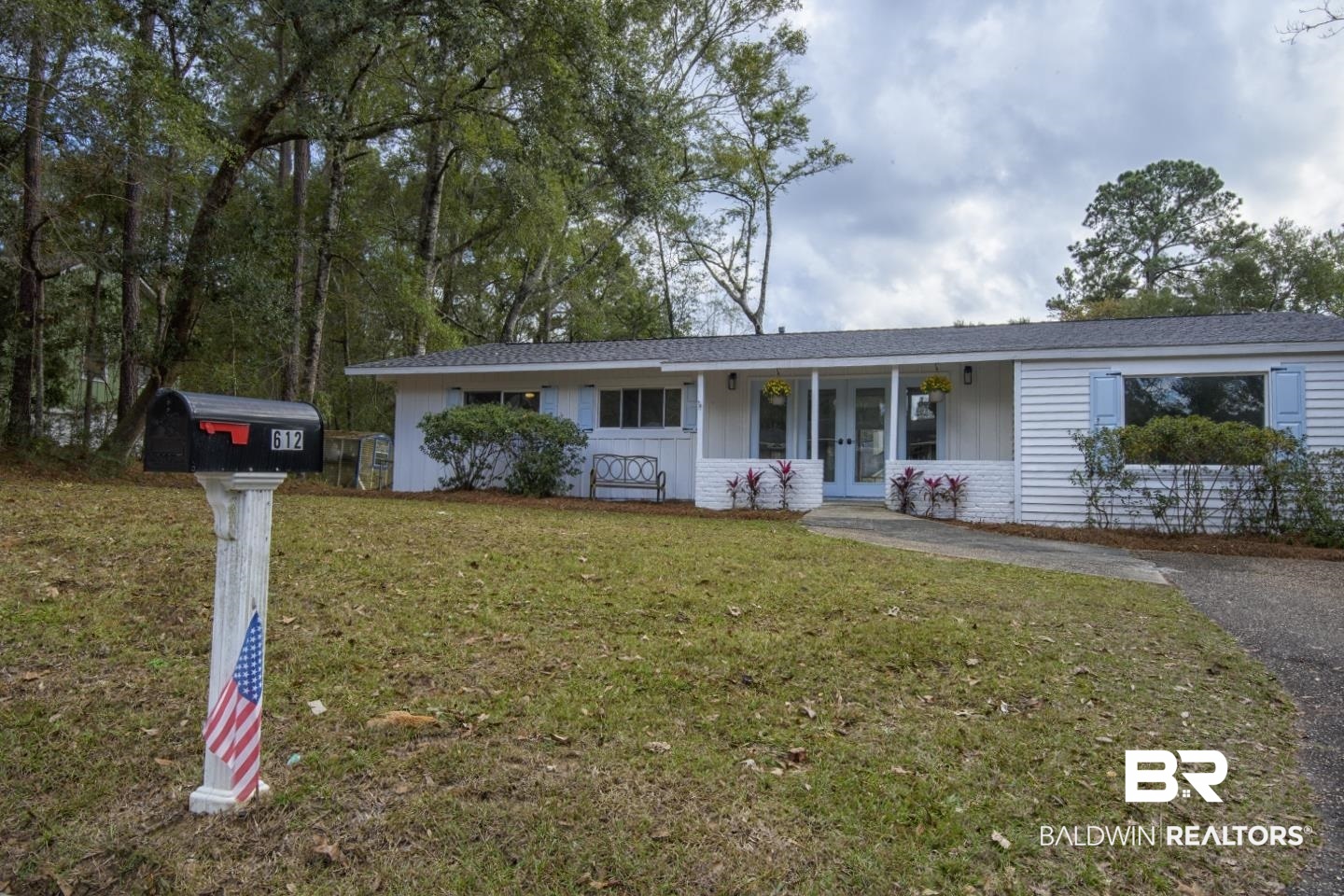 612 Maxwell Avenue Daphne, AL 36526 - Photo 4 of 31