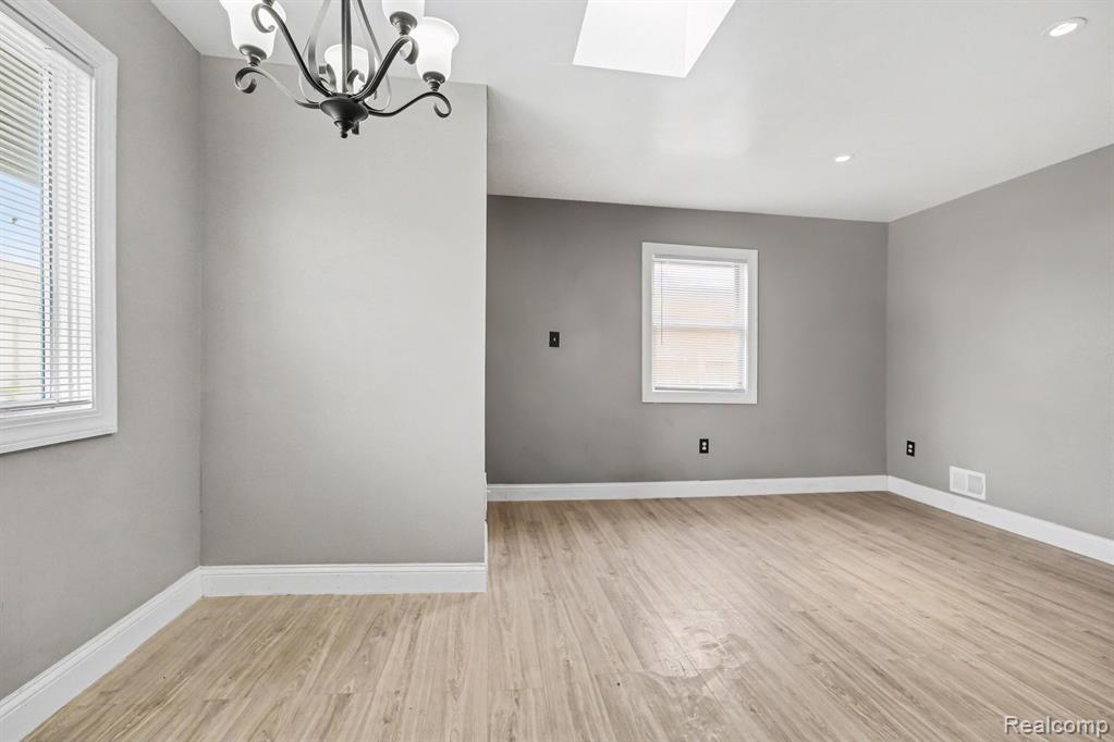27025 Notre Dame Street Inkster, MI 48141 - Photo 8 of 27