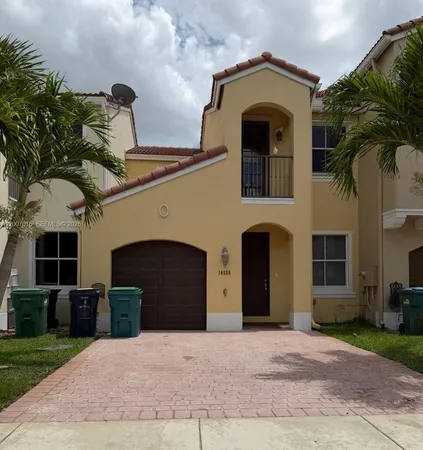 $3,400 | 14958 Southwest 41st Lane, Unit 14958, Miami, FL 33185