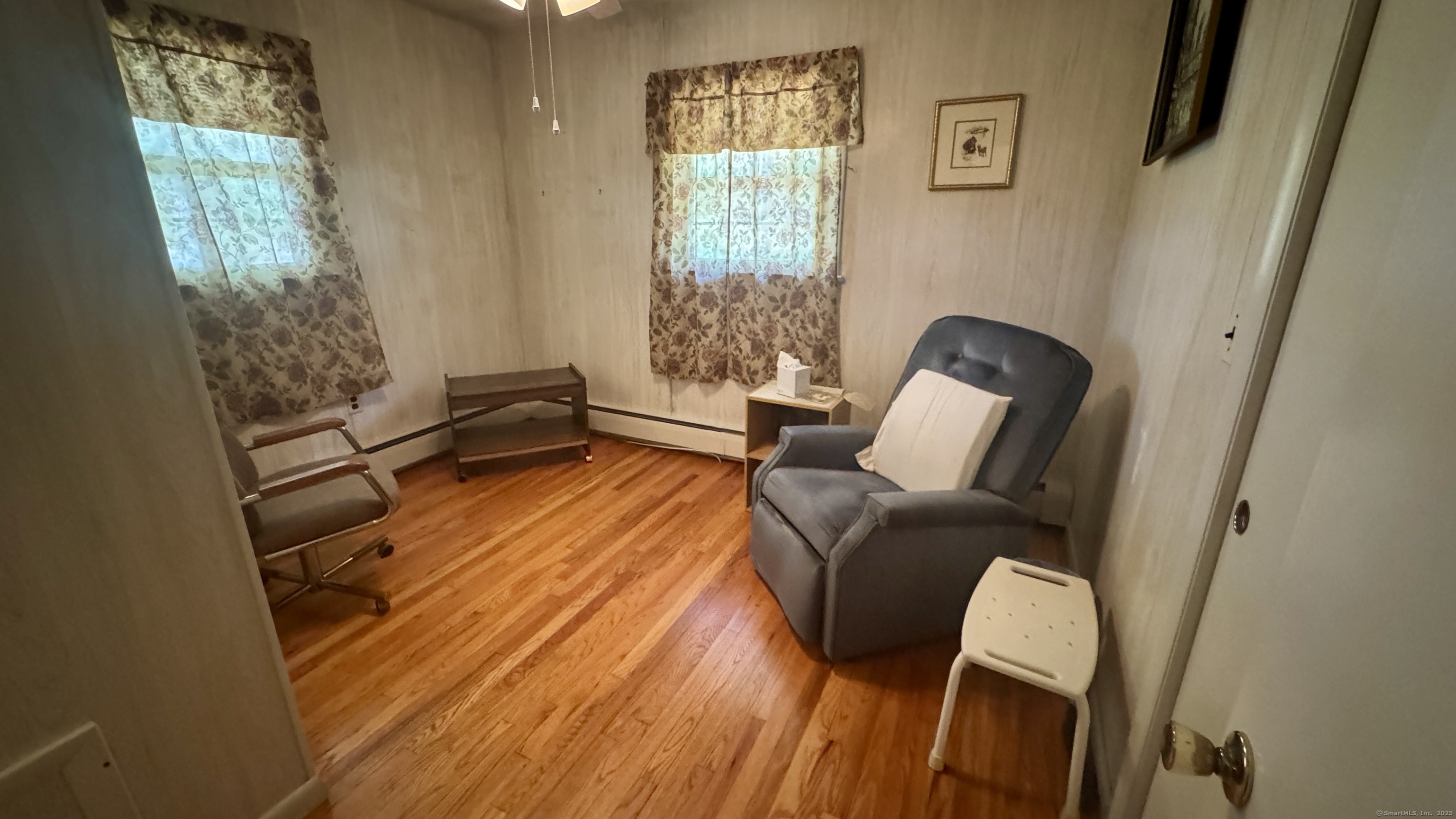 30 Mountain Road Danbury, CT 06810 - Photo 20 of 35 a living room with furniture and a window
