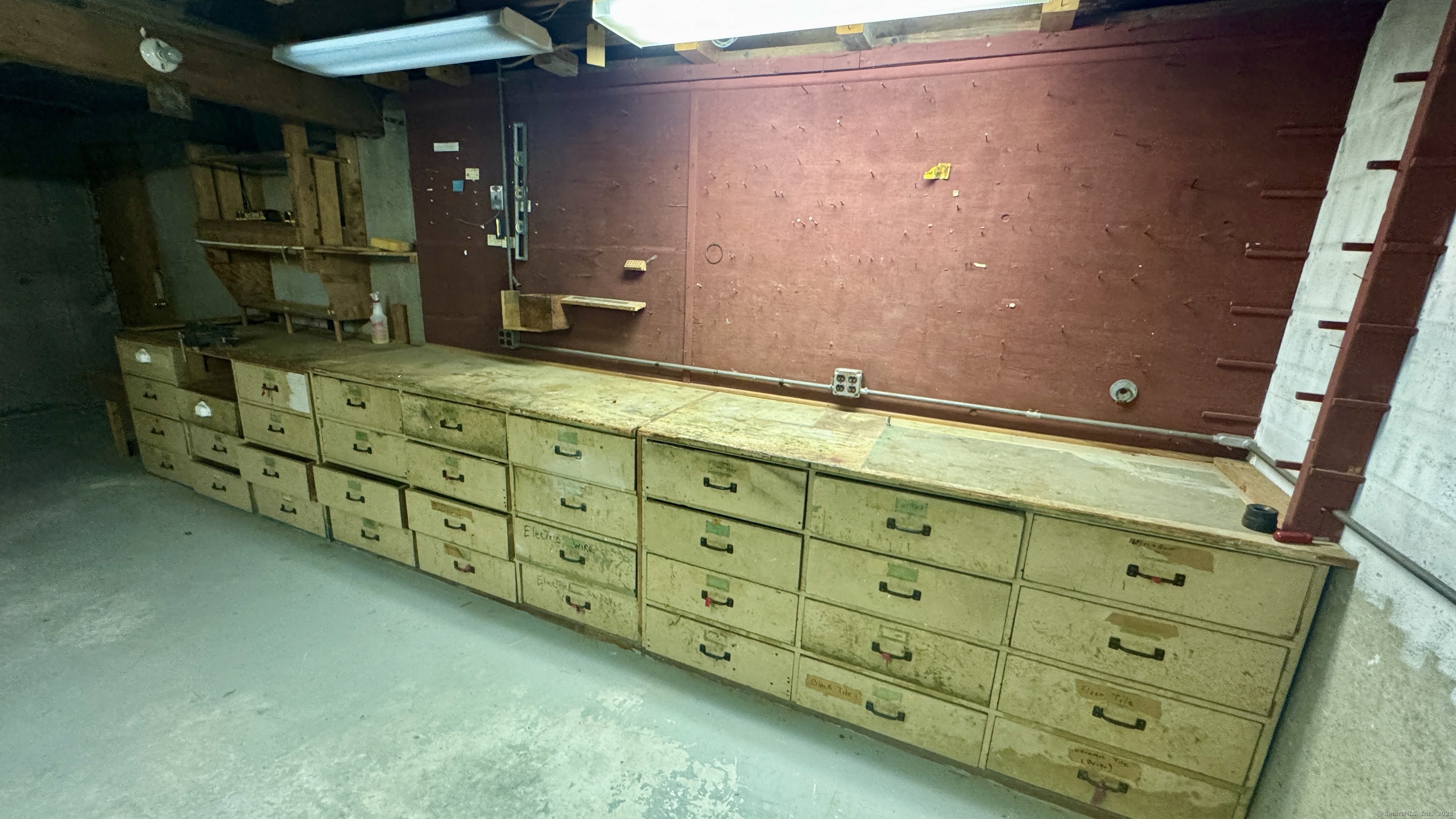 30 Mountain Road Danbury, CT 06810 - Photo 22 of 35 a bathroom with a double vanity sink and a mirror